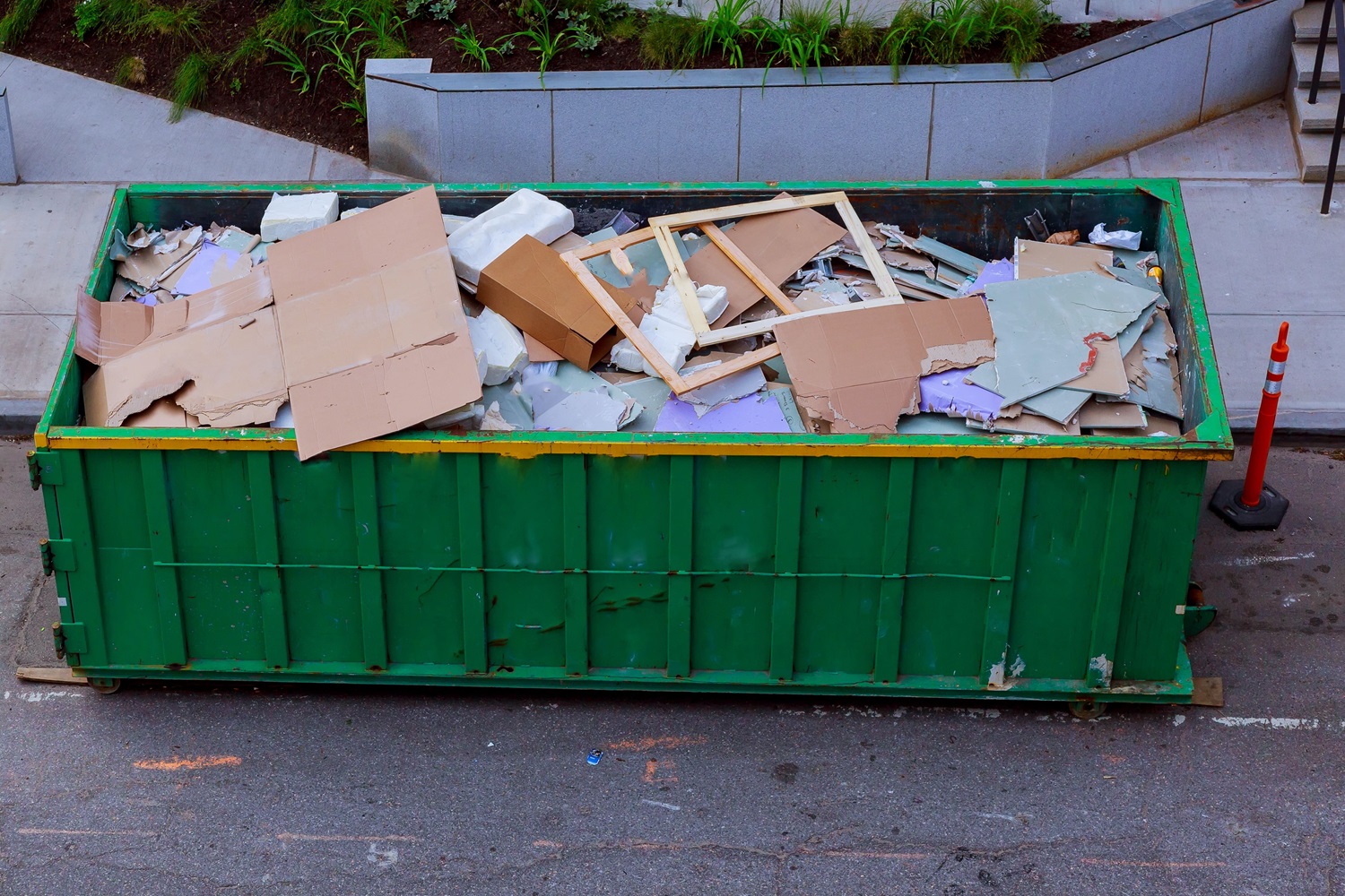 Dumpster Rental Made Easy: Get Rid of Waste Hassle-Free